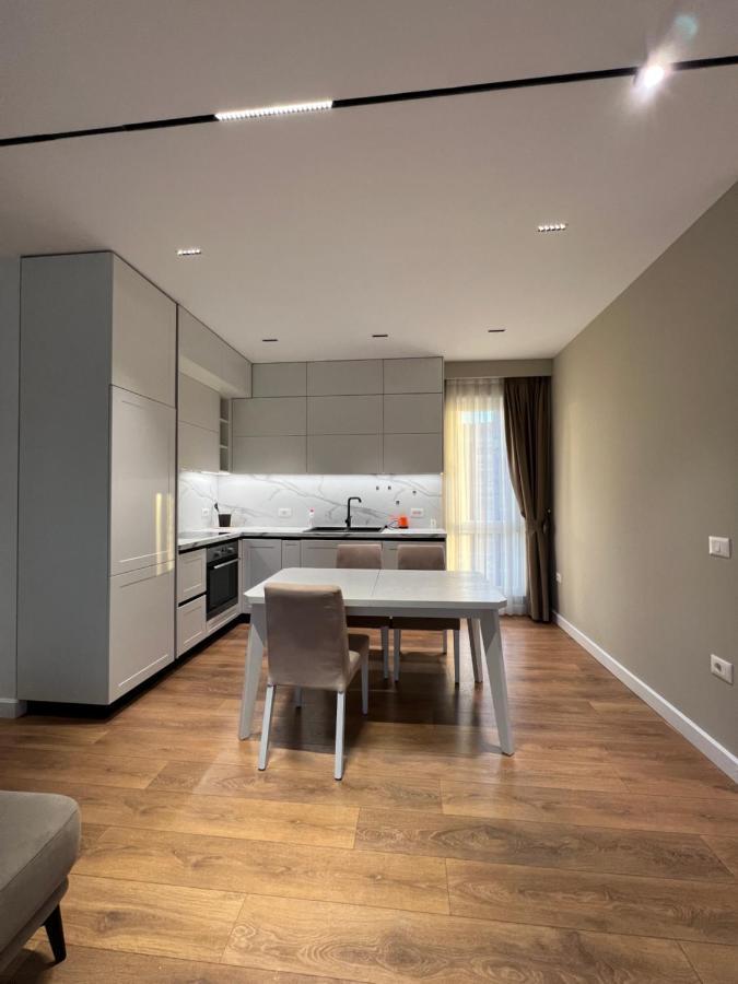 Blanc 7 Apartment Tiranë Luaran gambar