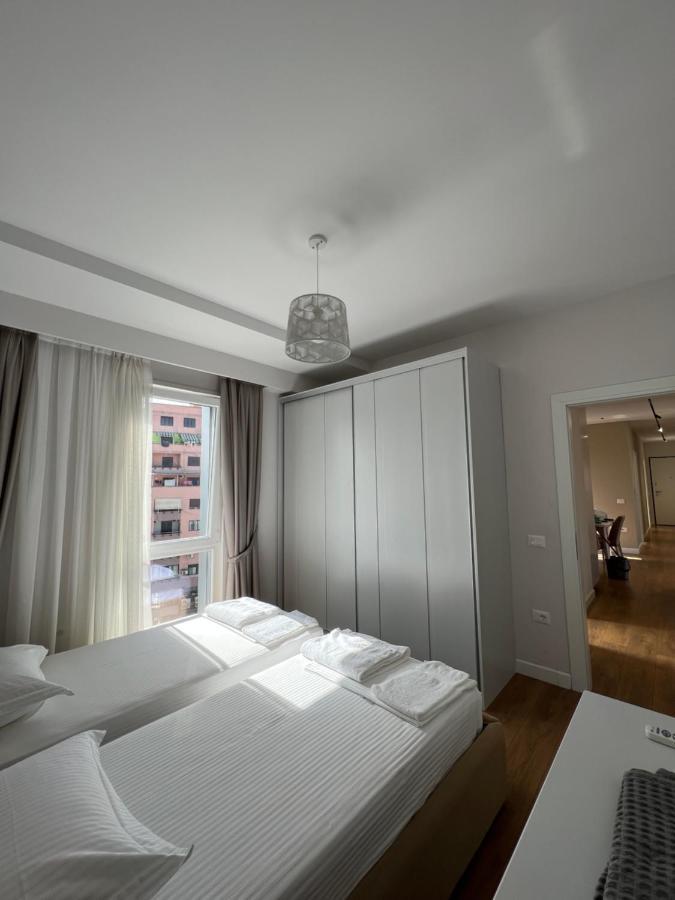 Blanc 7 Apartment Tiranë Luaran gambar
